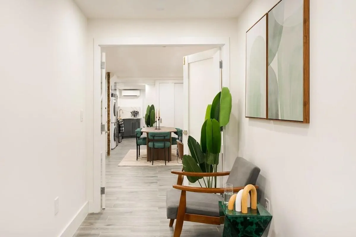 דירות ניו יורק 317-1D New 2Br Duplex Wd Private Backyard