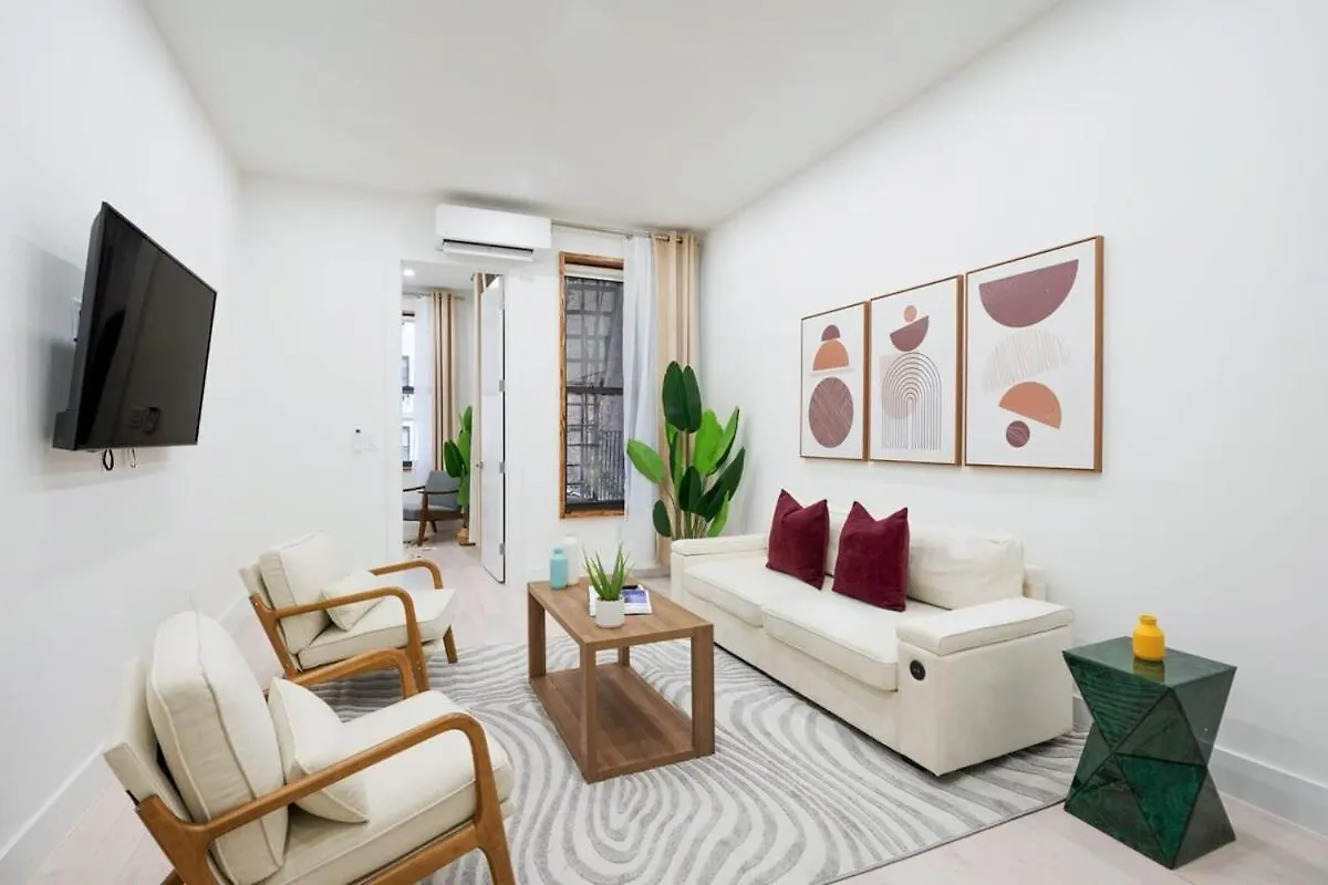 דירות ניו יורק 317-1D New 2Br Duplex Wd Private Backyard