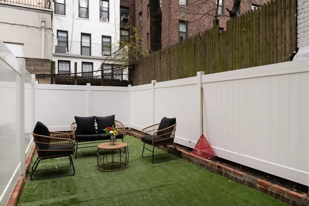 דירות ניו יורק 317-1D New 2Br Duplex Wd Private Backyard