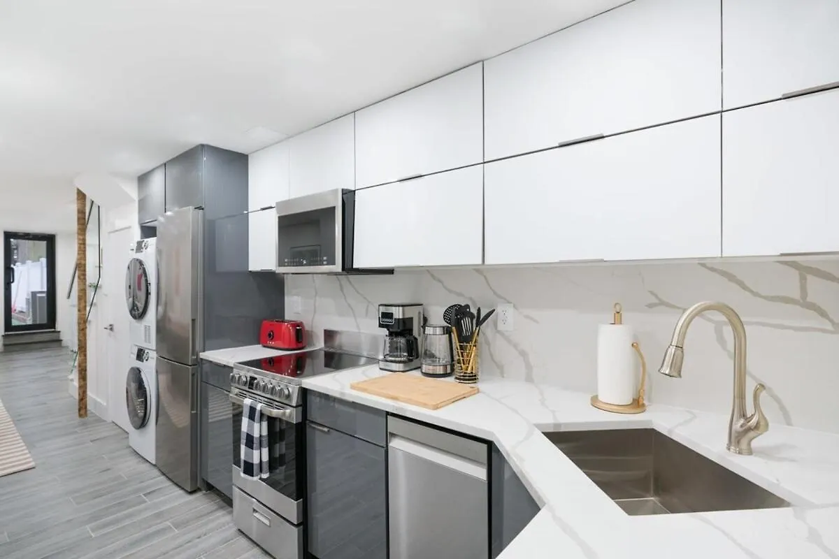 شقة 317-1D New 2Br Duplex Wd Private Backyard نيو يورك 0*,  الولايات المتحدة الأمريكية